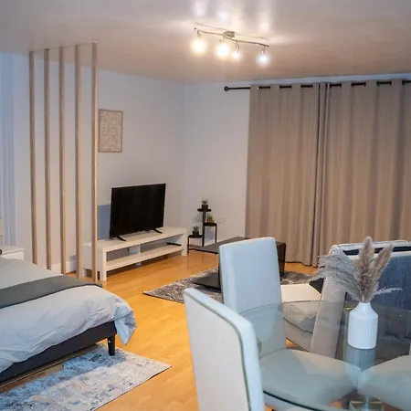 Cozy 1 Bed In Canary Wharf - Near Excel & Greenwich With Gym Acces London Exterior photo