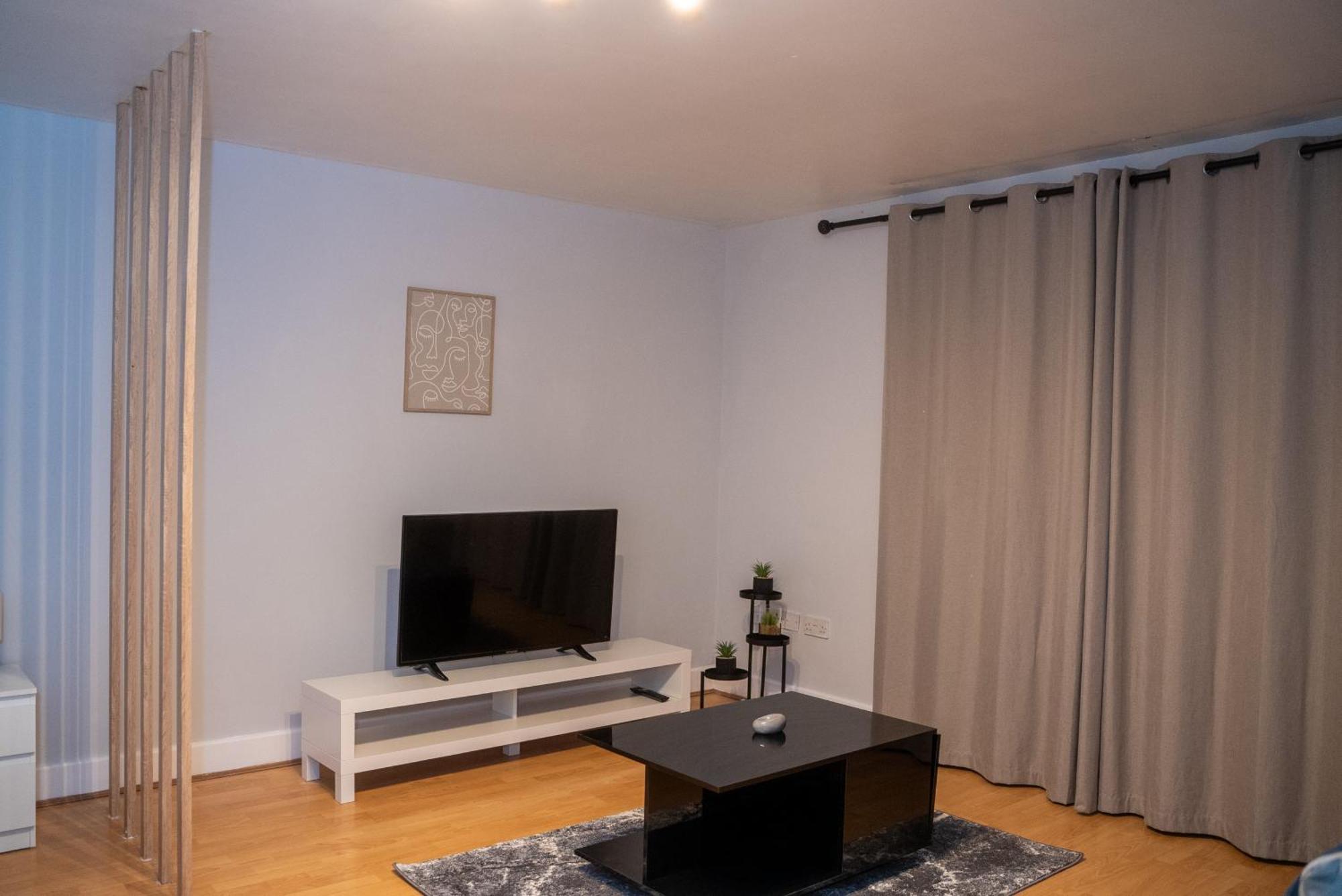 Cozy 1 Bed In Canary Wharf - Near Excel & Greenwich With Gym Acces *